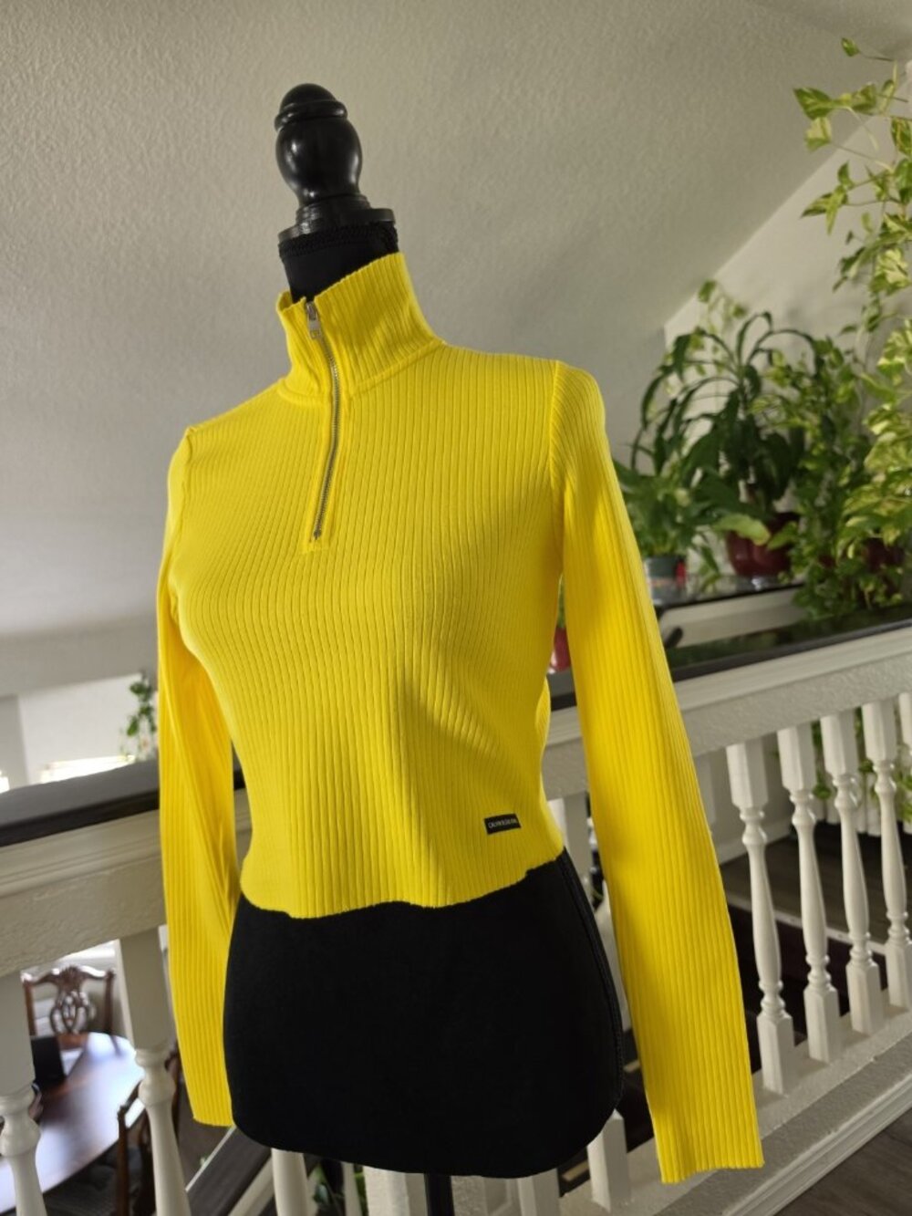 Calvin Klein Jeans Women’s S Yellow Rib-Knit Mock Neck 1/4 Zip Logo Sweater